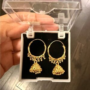 Elegant Gold Jhumka Earrings